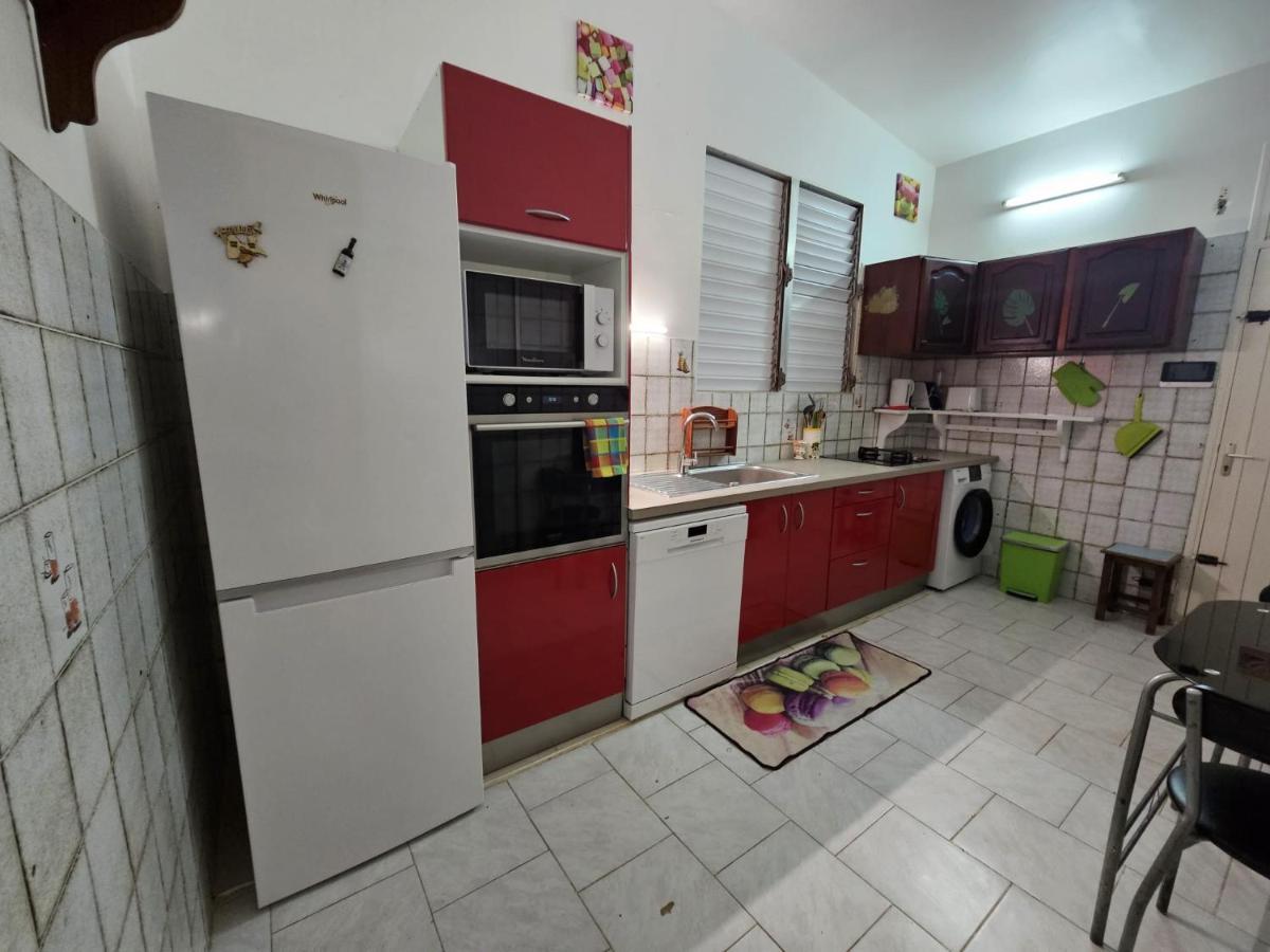 La Maison Aux Orchidees Petit-Bourg Luaran gambar