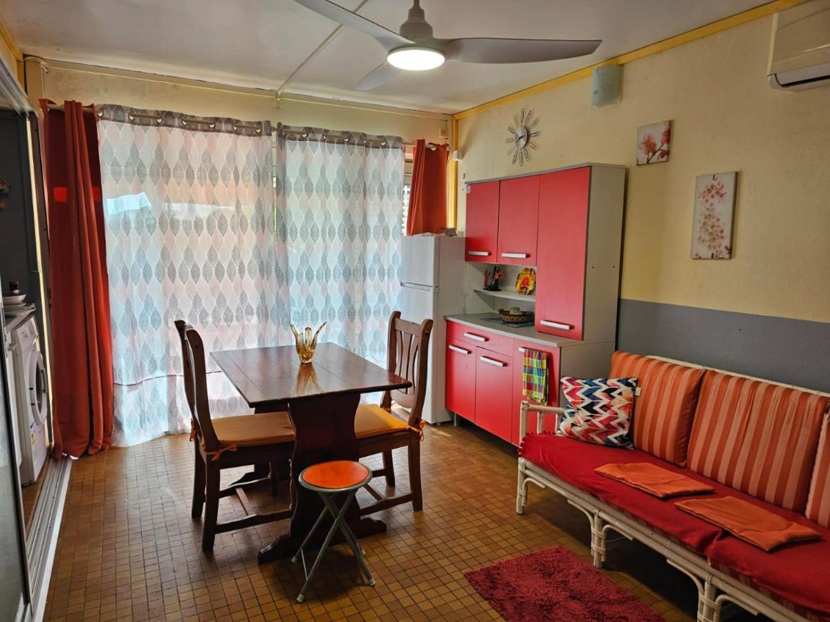 La Maison Aux Orchidees Petit-Bourg Luaran gambar